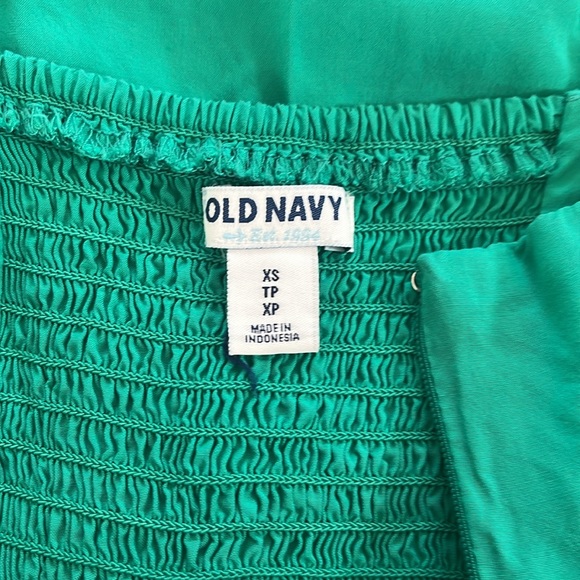 Green Summer Dress - Picture 3 of 3